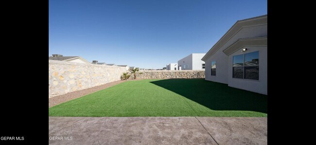 Building Photo - 15221 Gauge Ct