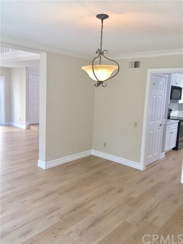 Building Photo - 9 Chelsea Pointe