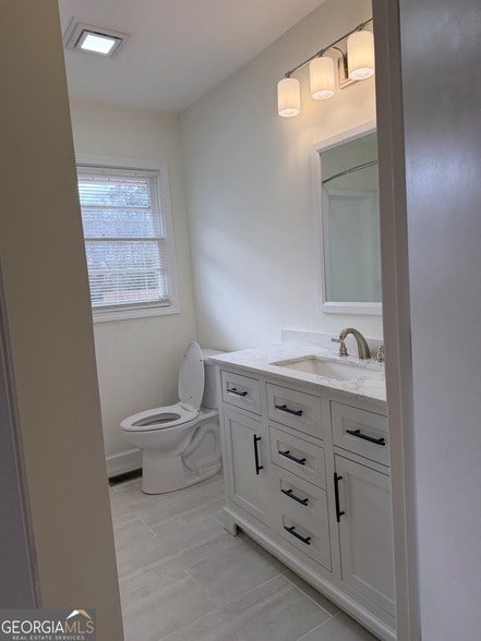 Building Photo - 1065 Nelson St