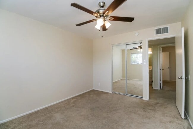 Building Photo - 7421 E Belleview St