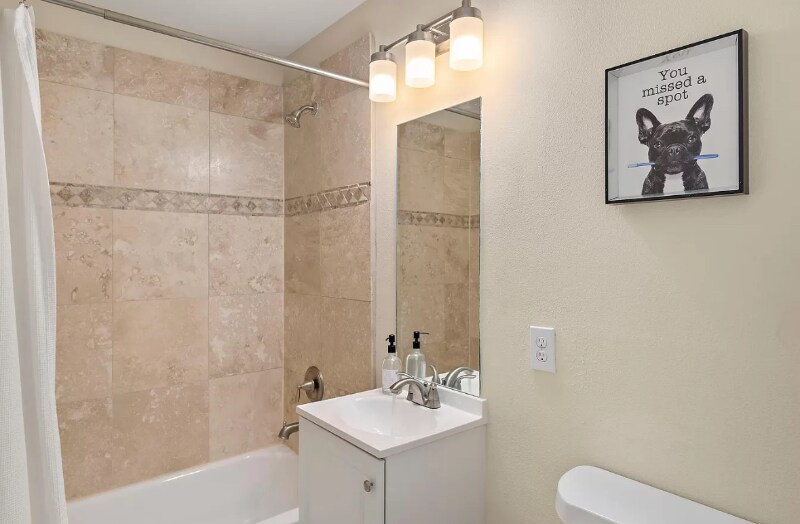 Building Photo - 1524 Evelyn St