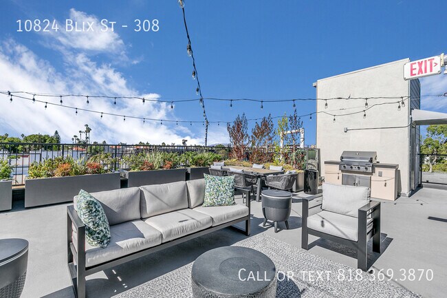 Building Photo - 10824 Blix St