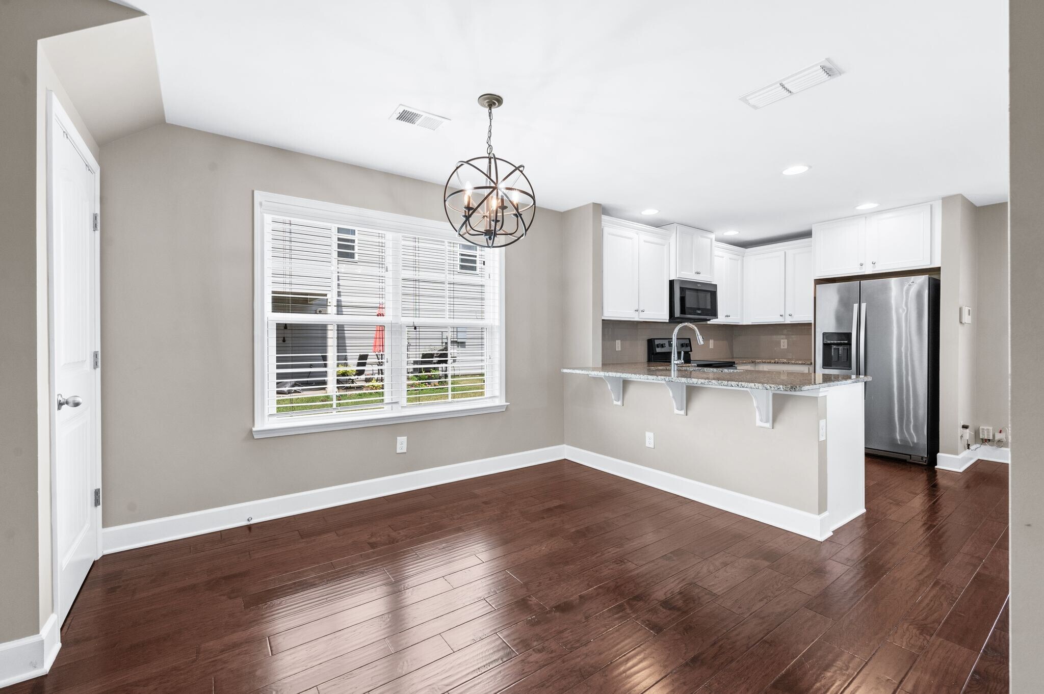 Building Photo - 1840 Riverbirch Ln