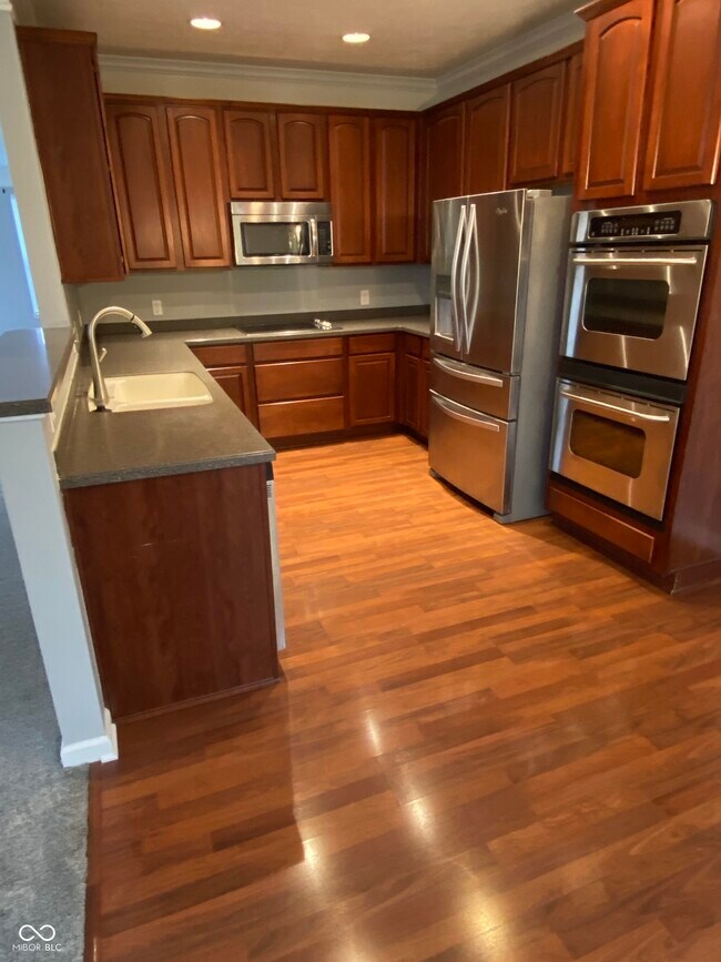 Building Photo - 9448 Tanhurst Dr