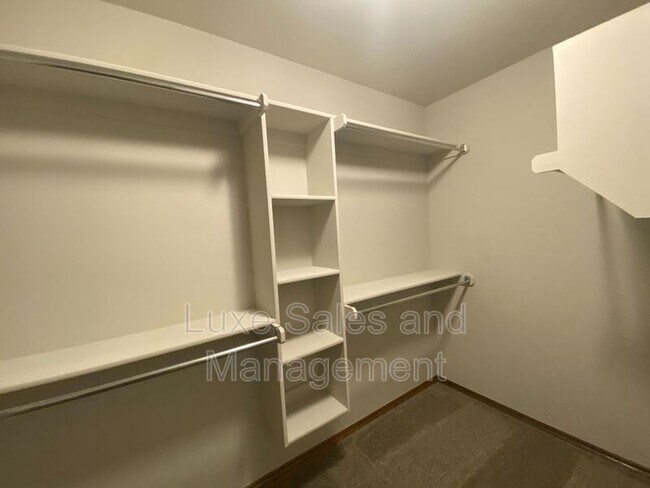 Building Photo - 7117 Daxton Ct