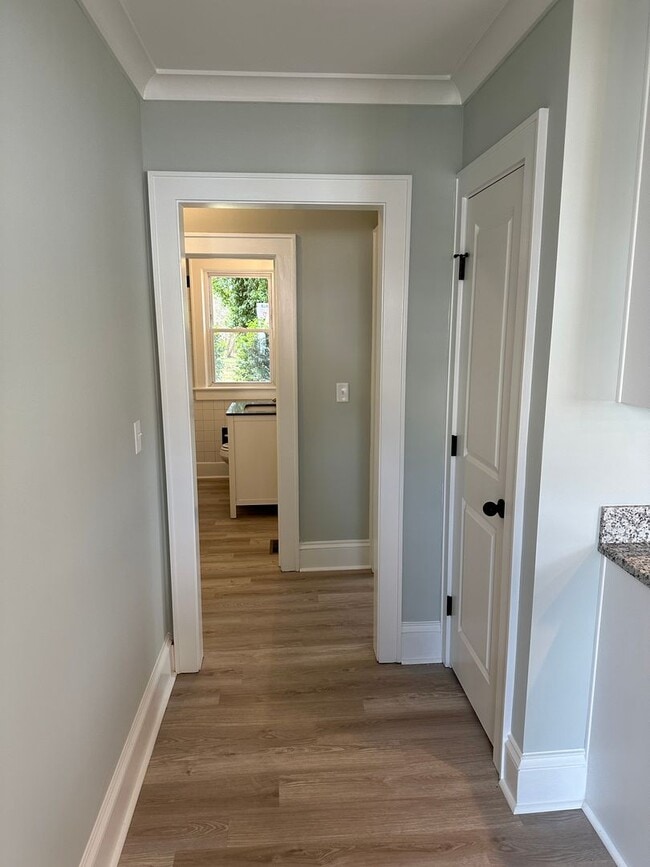 Building Photo - Beautifully Remodeled 4-bedroom Cape Cod -...