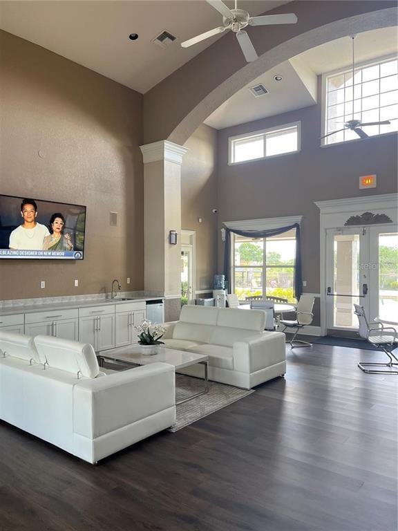 Building Photo - 7606 Pissarro Dr