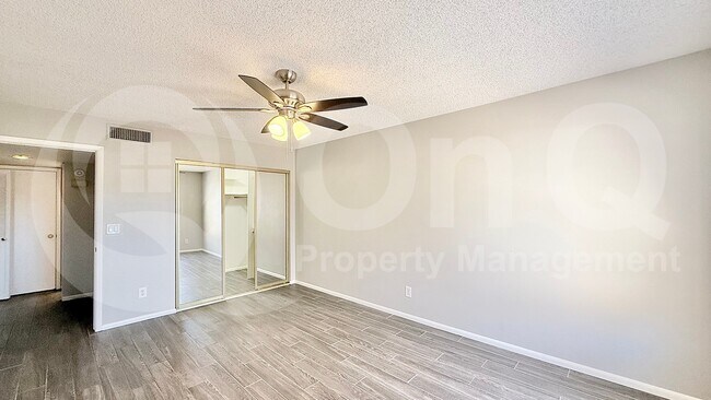 Building Photo - 925 N College Ave