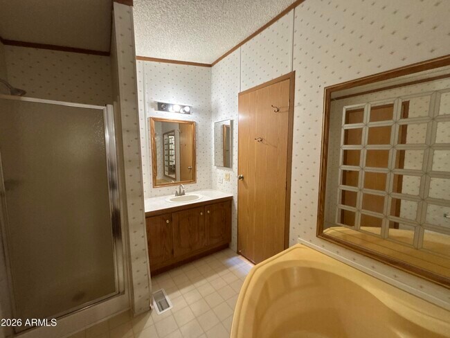 Building Photo - 44410 N 14th St