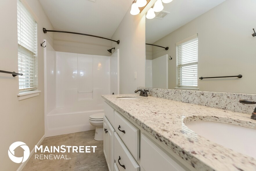 Building Photo - 1001 Quartz St