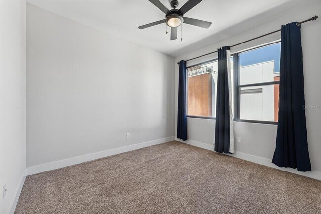Building Photo - 124 8th St N