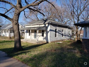 Building Photo - 316 N Taylor St