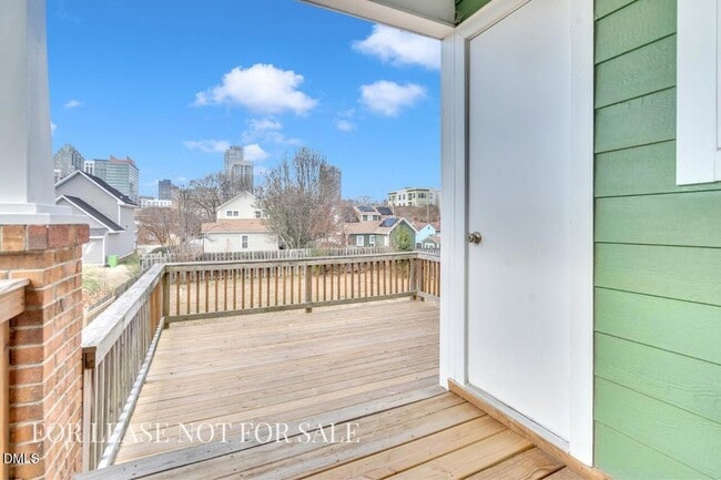 Building Photo - 312 Chavis Way