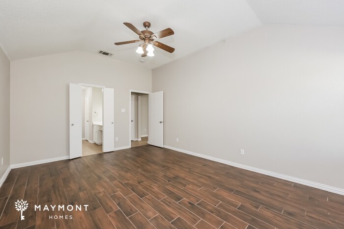 Building Photo - 605 Crestview Ct