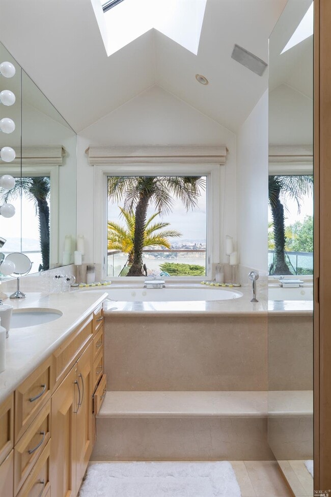 Building Photo - 7 Miller Ave