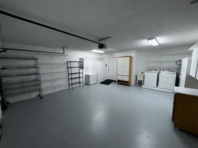 Building Photo - Active 55+ Living in On Top of the World – 2BR/2BA Villa with Resort-Style Amenities!