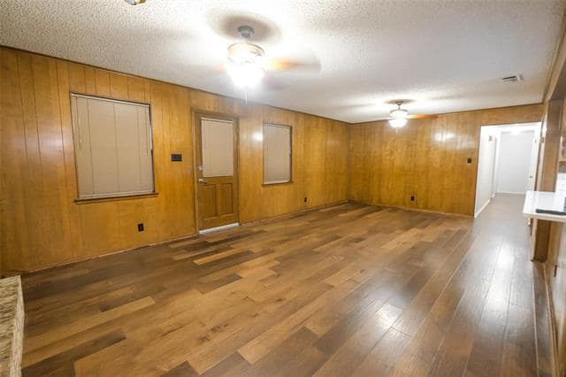 Building Photo - 9708 Westpark Dr