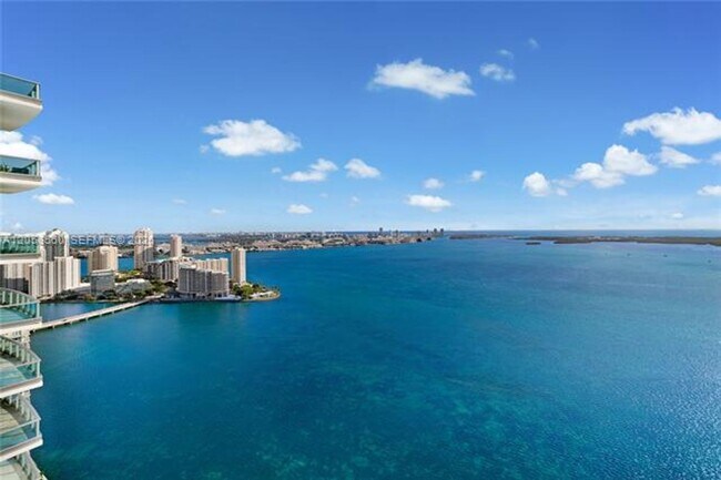 Building Photo - 1331 Brickell Bay Dr