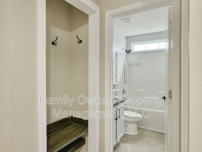 Building Photo - 351 Salkahatchie St