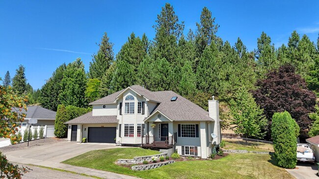Building Photo - 10108 N Seminole Dr
