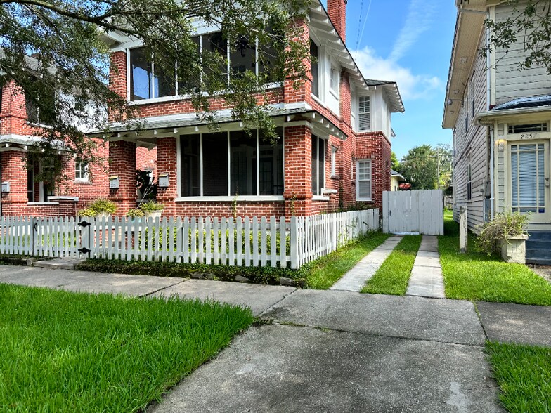 Building Photo - 2259 Post St