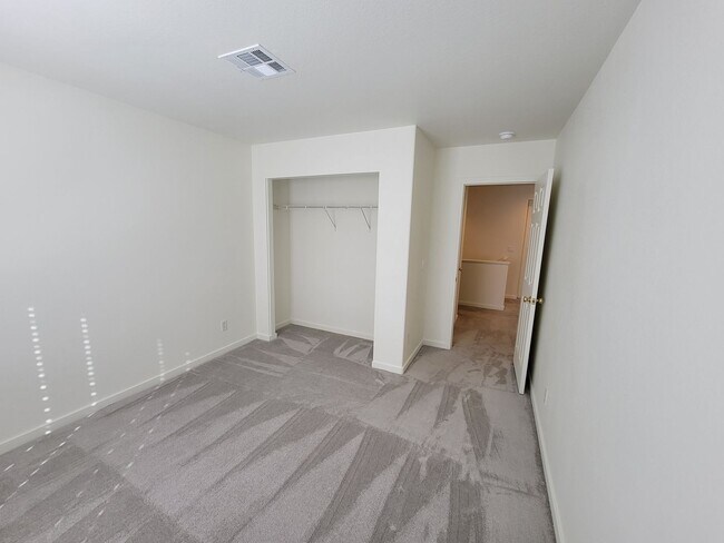 Building Photo - Stunning 3 Bedroom Rental - In Nevada Trails