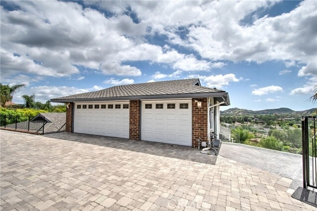 Building Photo - 1658 N Hunters Way