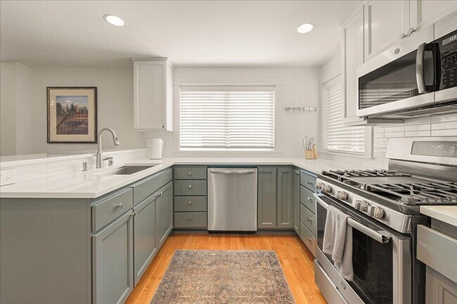 Building Photo - 4311A Linden Ave N
