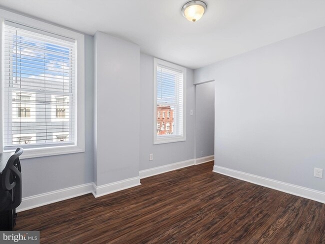 Building Photo - 1713 E Lafayette Ave