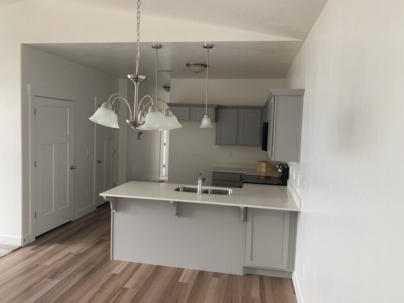 Building Photo - 505 N 360 W