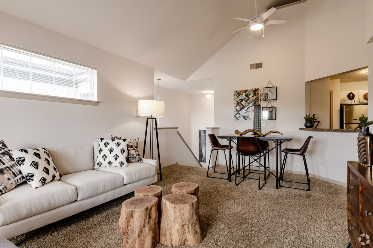 The Aventine At Oakhurst North Aurora Il Apartment Finder The Aventine At Oakhurst North Aurora Il Apartment Finder