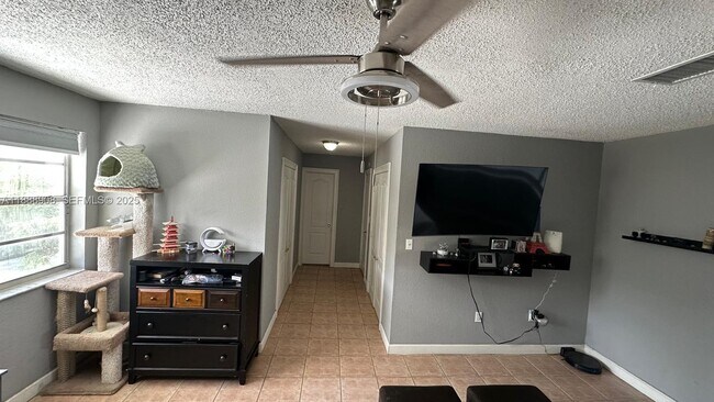 Building Photo - 15430 SW 81st Cir Ln