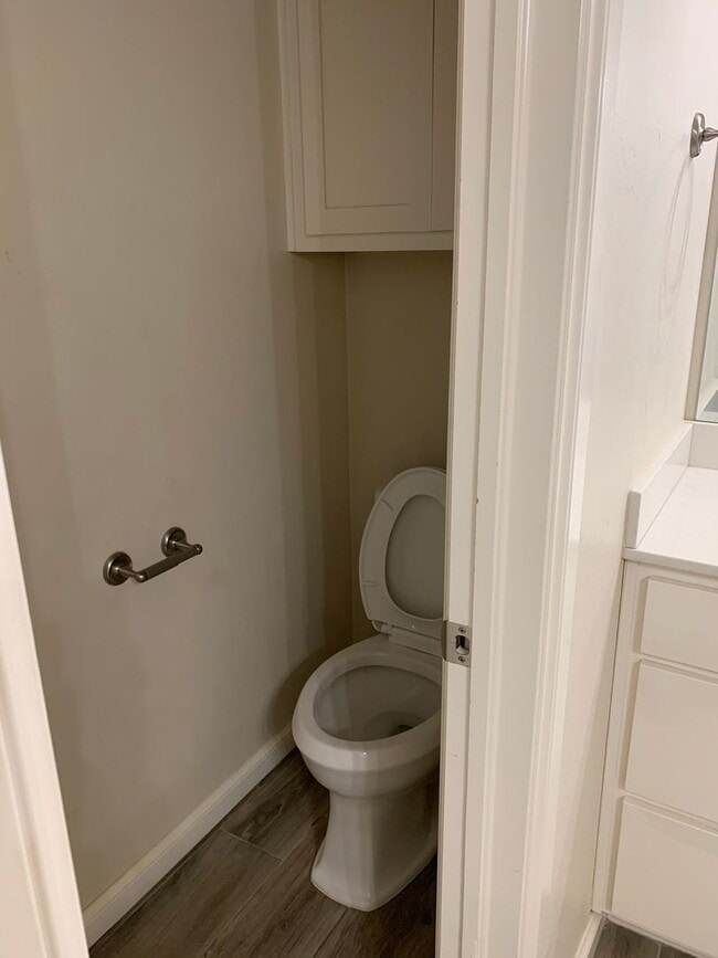 Building Photo - 3 bed, 2.5 bath home in the Enclave