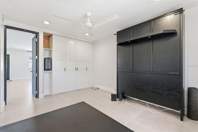 Building Photo - 6336 S Lansdale Cir