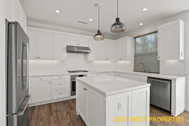 Building Photo - 136 Falcon Rdg