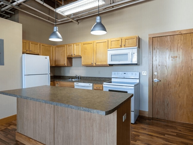 Kitchen - Lofts On Fourth