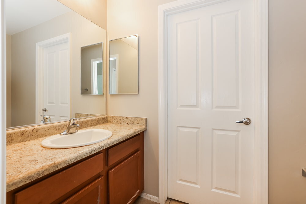 Building Photo - 856 W Calle Arroyo Norte