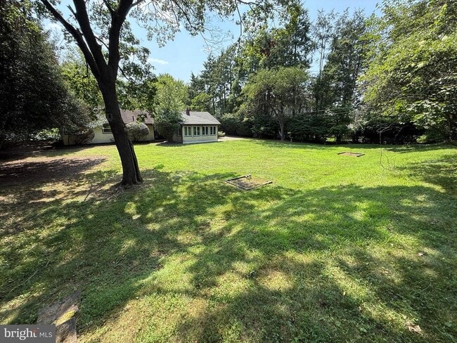 Building Photo - 123 Pearl Dr