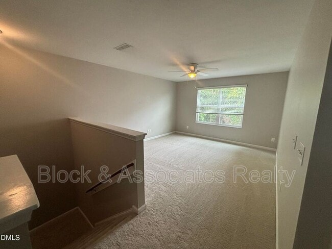 Building Photo - 4 White Spruce Ct