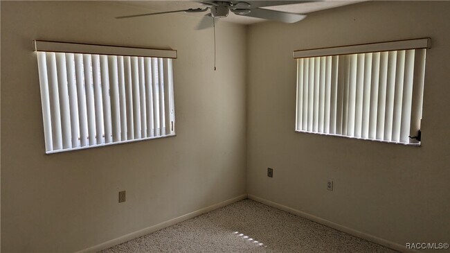 Building Photo - 52 S J Kellner Blvd