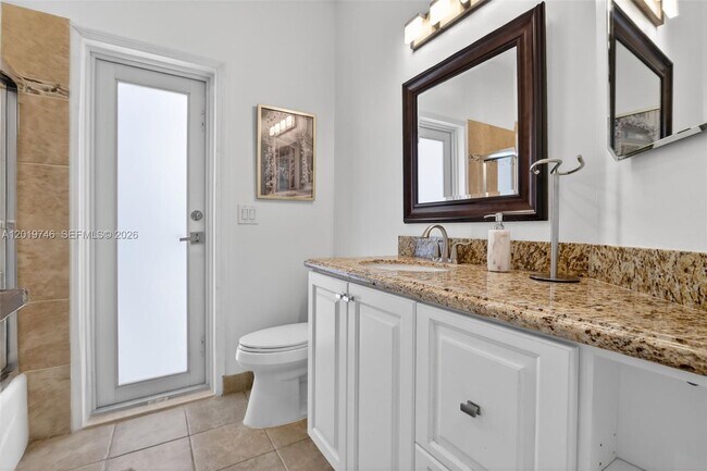 Building Photo - 2922 Medinah