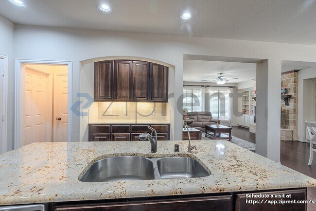 Building Photo - 27115 Downing Park Blvd