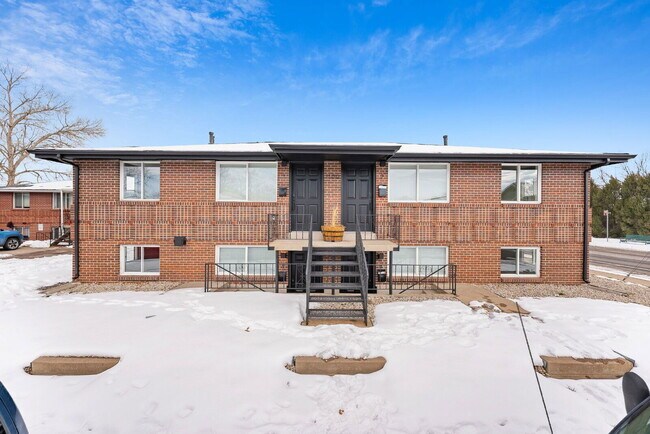 Building Photo - 1100 N Rosemary St