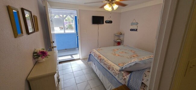 Building Photo - 1915 Avenue O