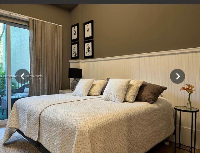 Building Photo - 20000 E Country Club Dr