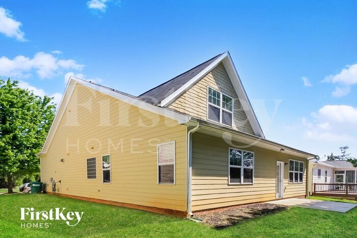 Building Photo - 2476 Birch View Dr