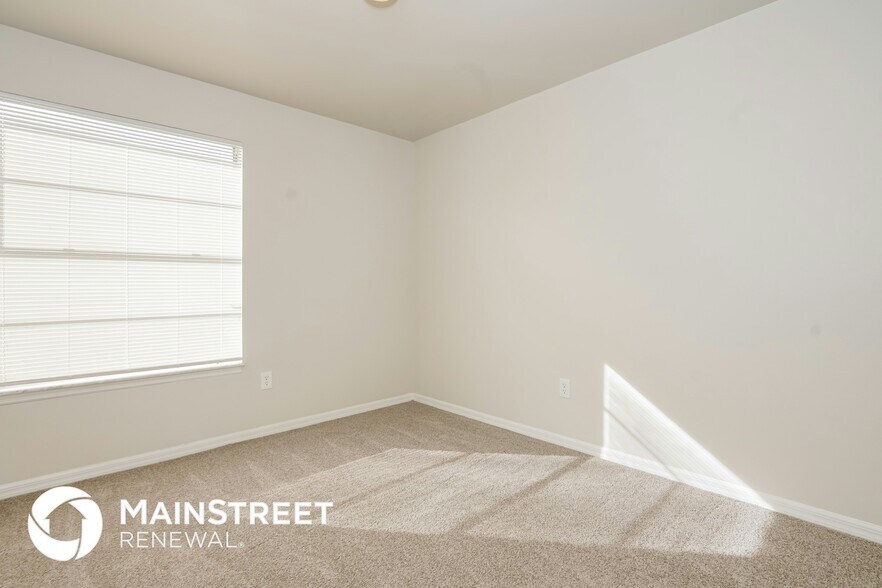 Building Photo - 3646 W Powder Horn Rd