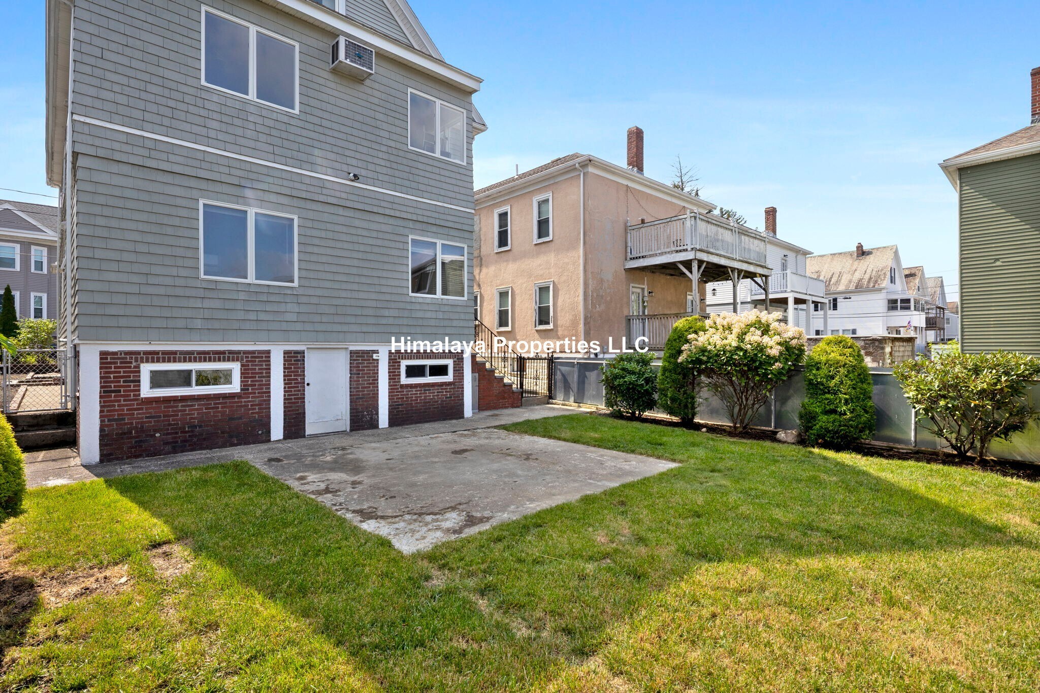 Building Photo - 111 Hillsdale Rd