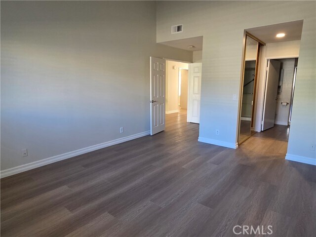 Building Photo - 24 Wetstone