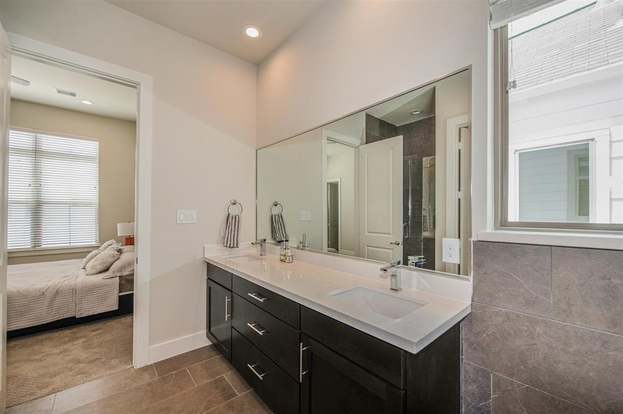 Building Photo - 1106 Olivier Ln